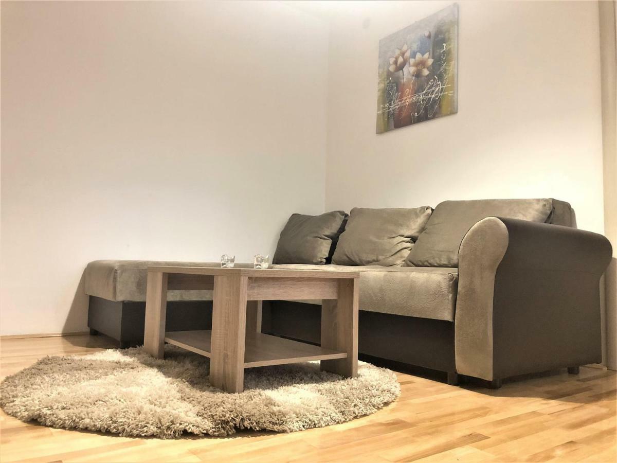 Airport Rest Apartments Βελιγράδι Εξωτερικό φωτογραφία