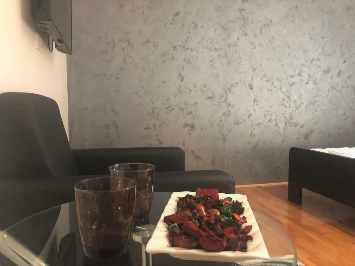 Airport Rest Apartments Βελιγράδι Εξωτερικό φωτογραφία